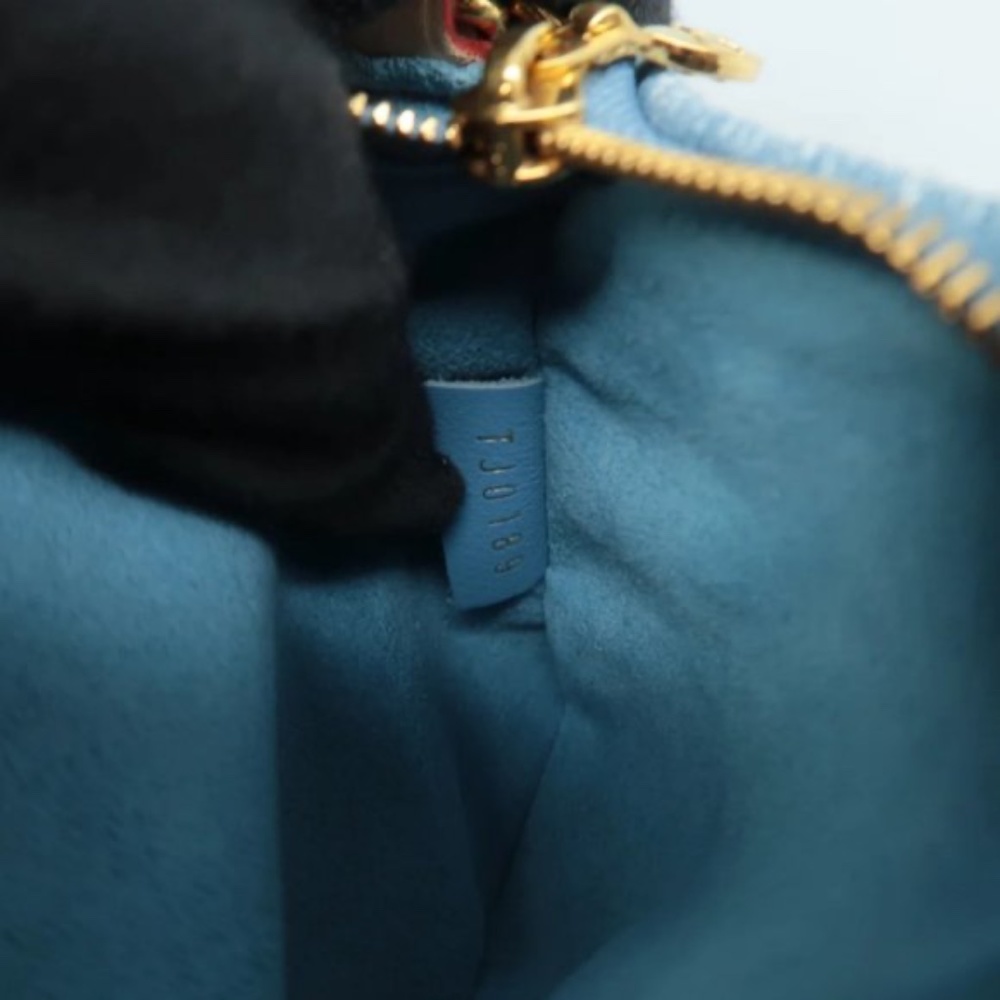 100% Authentic Louis Vuitton New wave Blue Denim Cloth Shoulder Bag - Picture 6 of 7